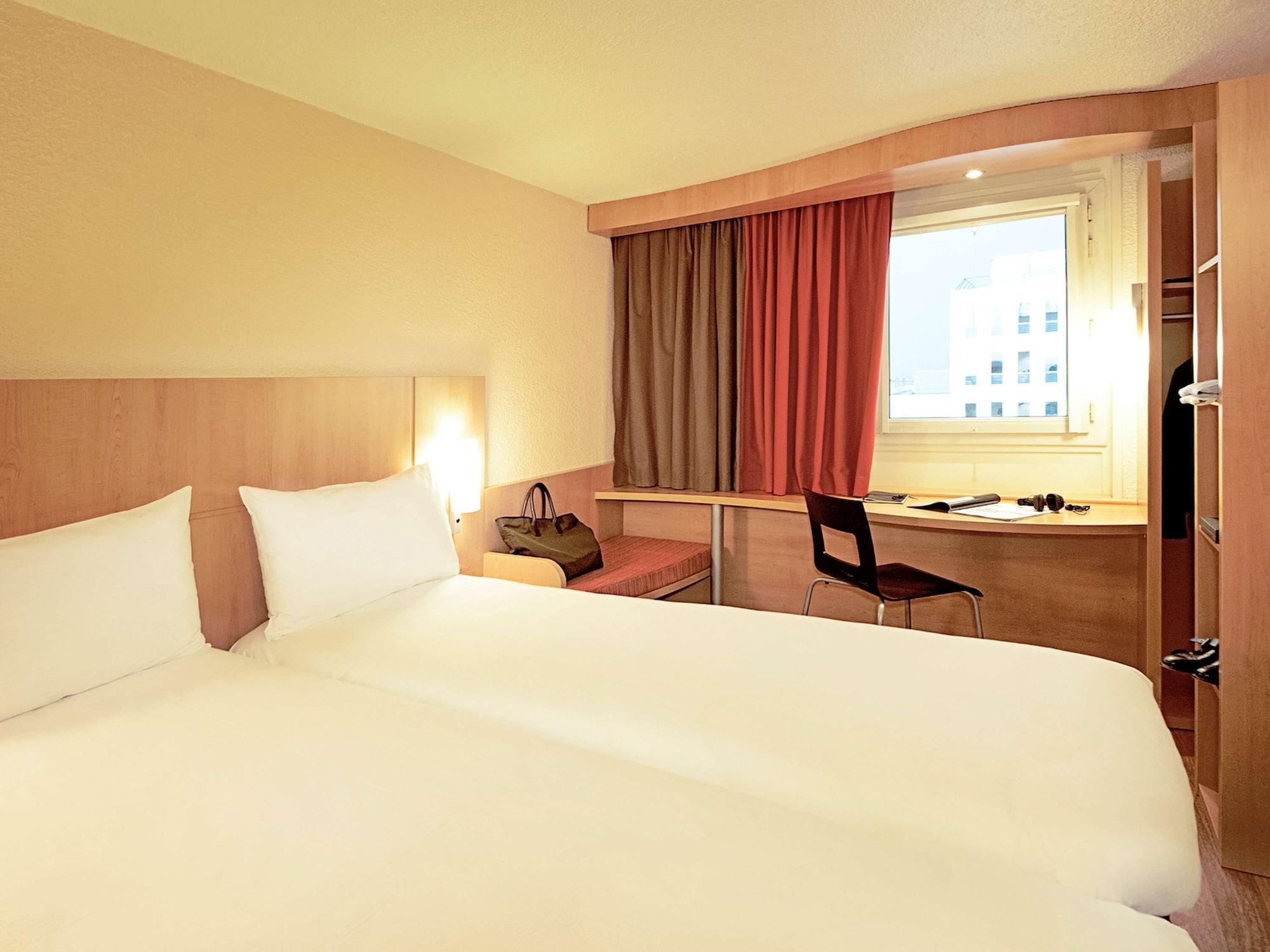 Ibis Strasbourg Centre Petite France Hotel Exterior photo