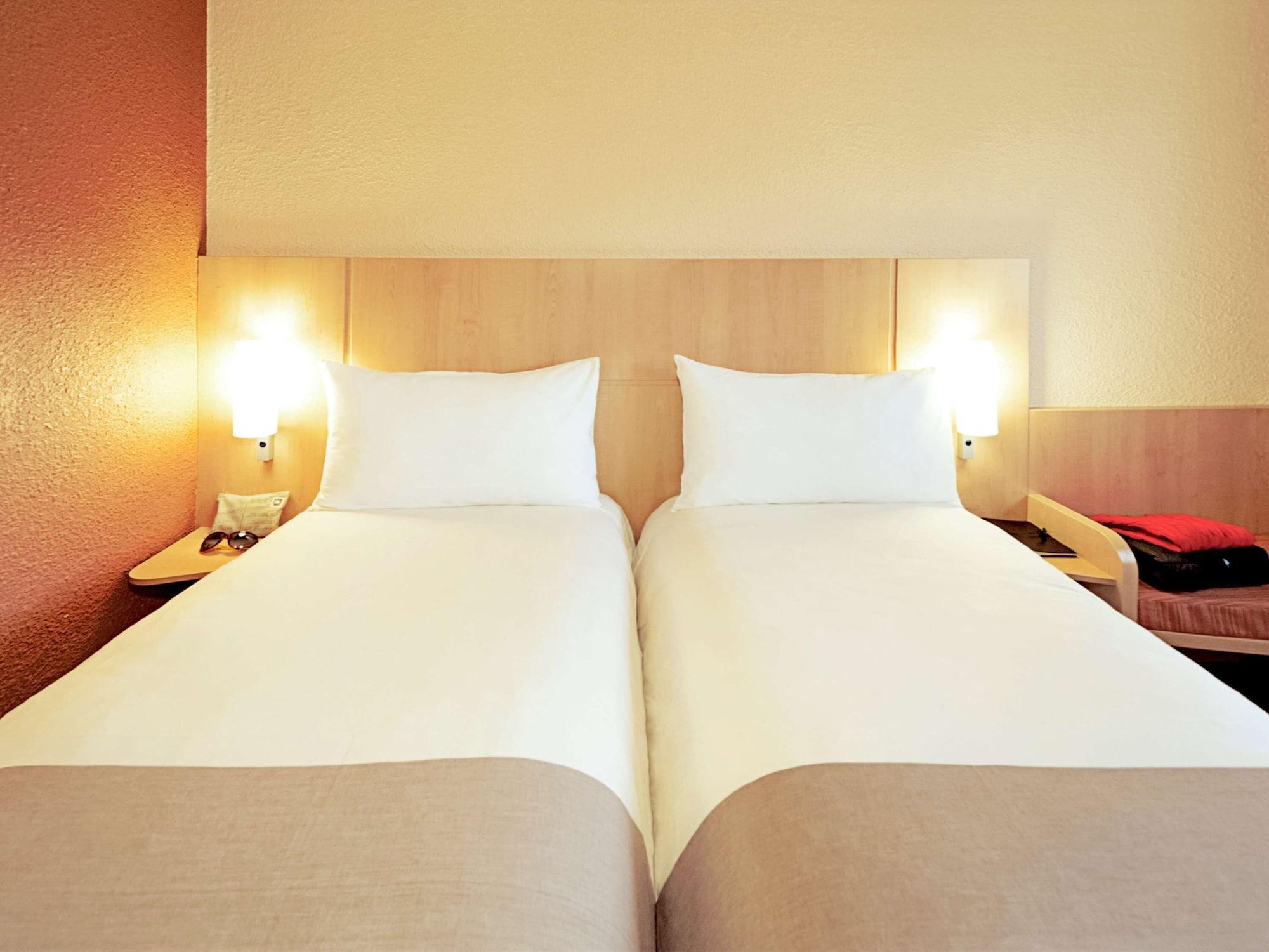 Ibis Strasbourg Centre Petite France Hotel Exterior photo