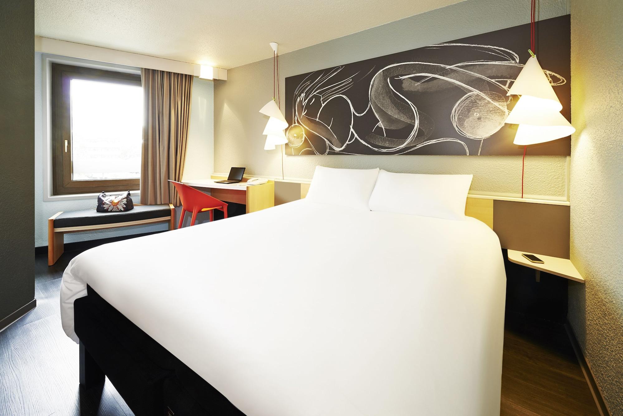 Ibis Strasbourg Centre Petite France Hotel Exterior photo