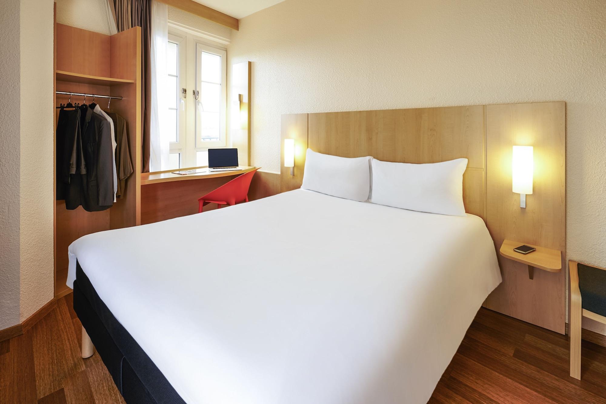 Ibis Strasbourg Centre Petite France Hotel Exterior photo