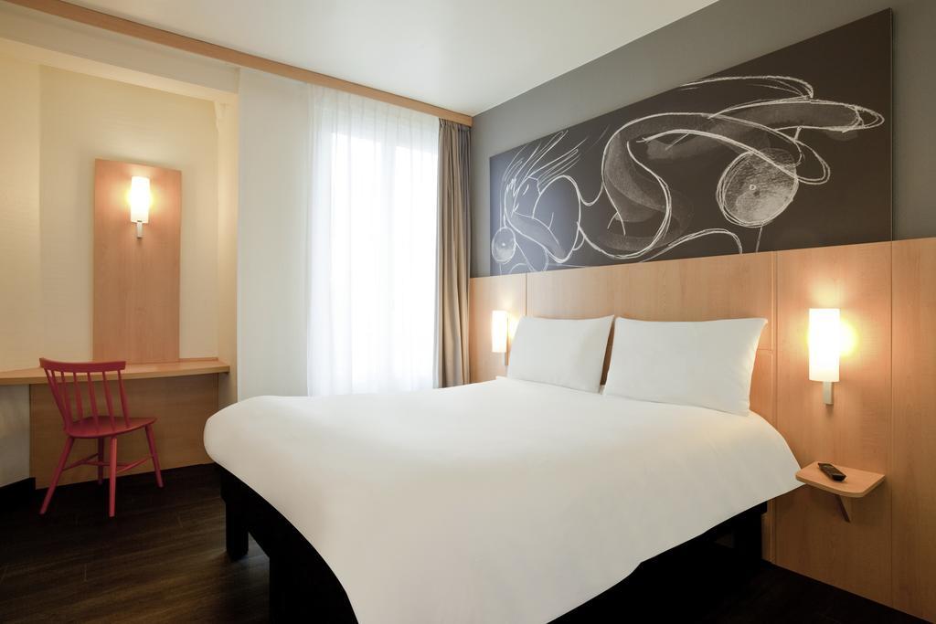 Ibis Strasbourg Centre Petite France Hotel Room photo