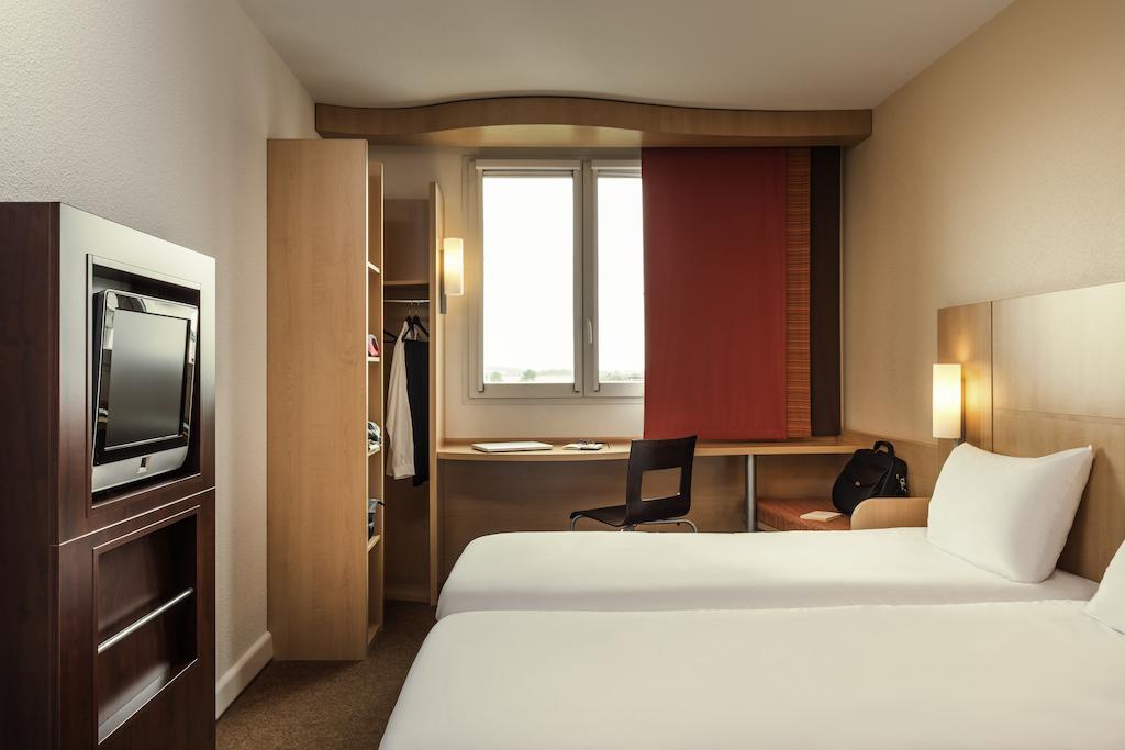 Ibis Strasbourg Centre Petite France Hotel Room photo